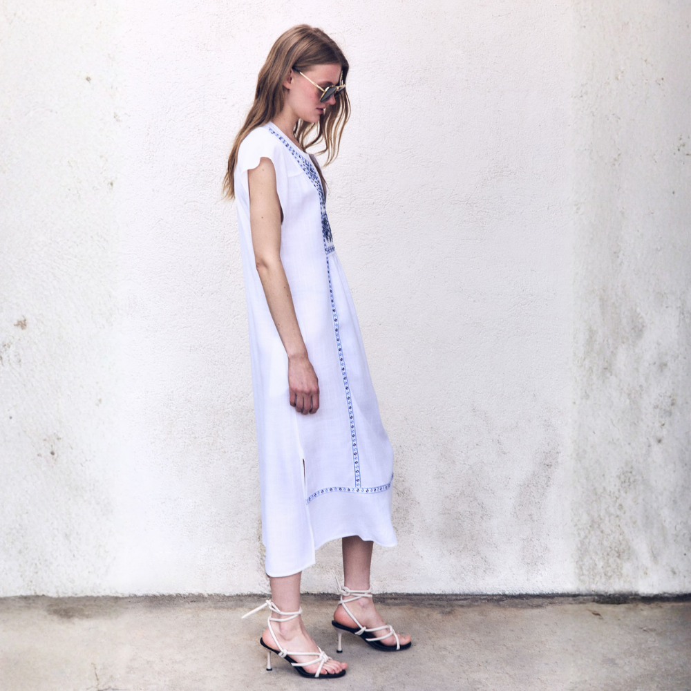 Sfera | Vestido Bordado Central para Dama