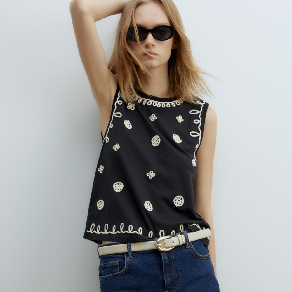 Sfera | Camiseta Bordada Contraste para Dama