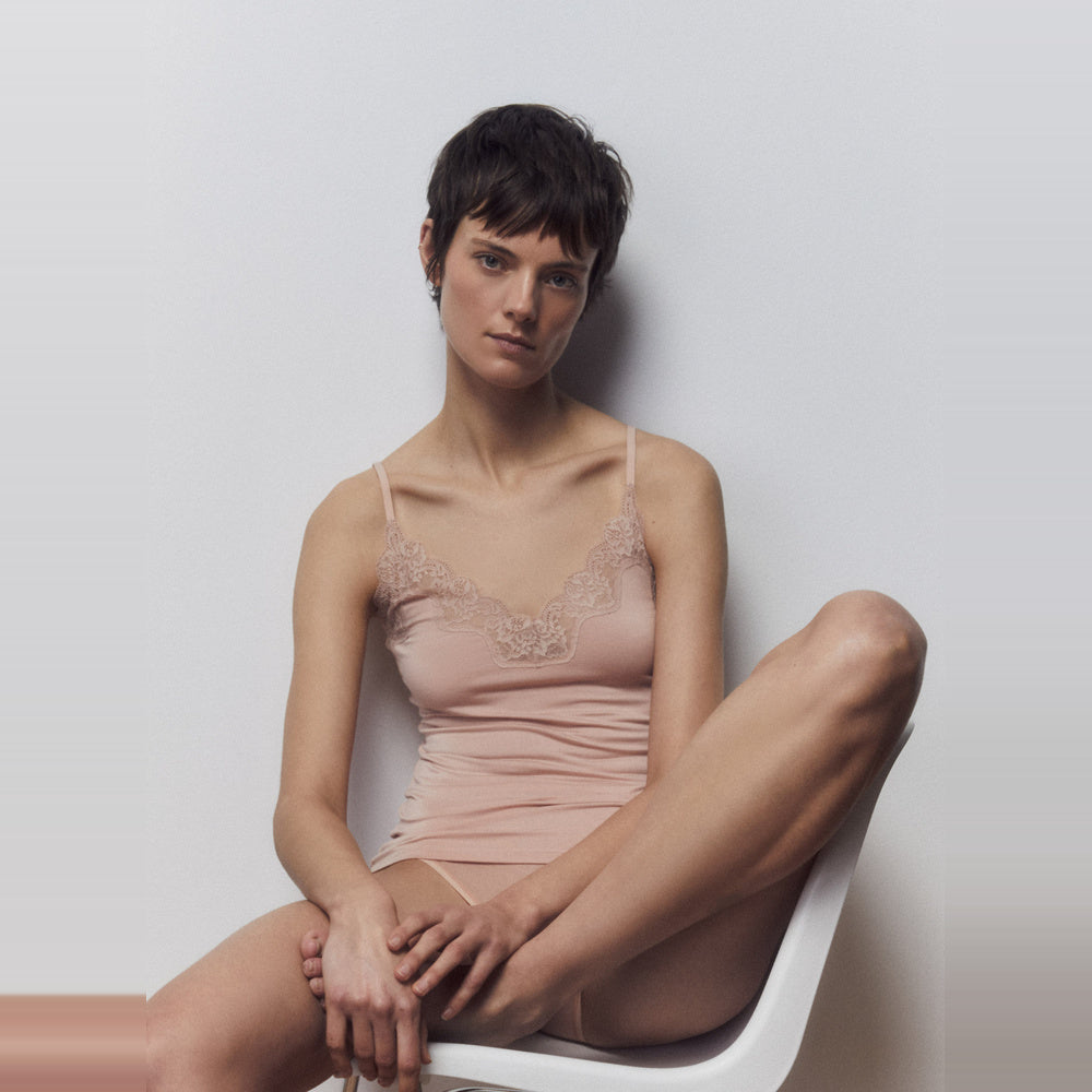 Sfera | Camiseta Lisa Puntilla para Dama