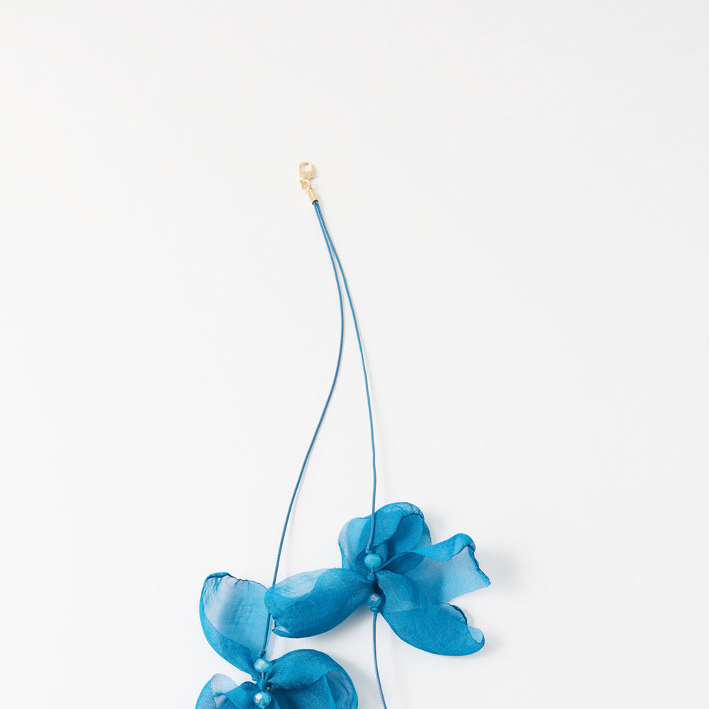 Sfera | Collar Pétalos Textiles