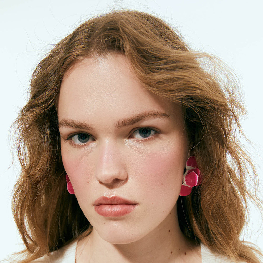 Sfera Aretes en forma de flor con cierre de tuerca Fucsia