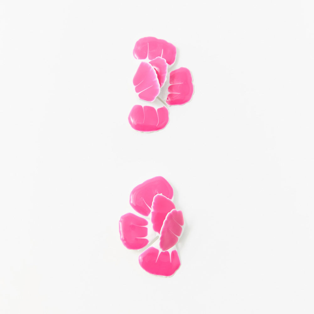 Sfera Aretes en forma de flor con cierre de tuerca Fucsia