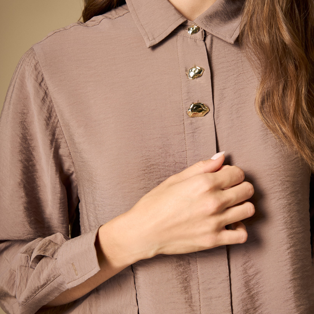 Esprit | Camisa de Satén Texturizado con Botones para Dama