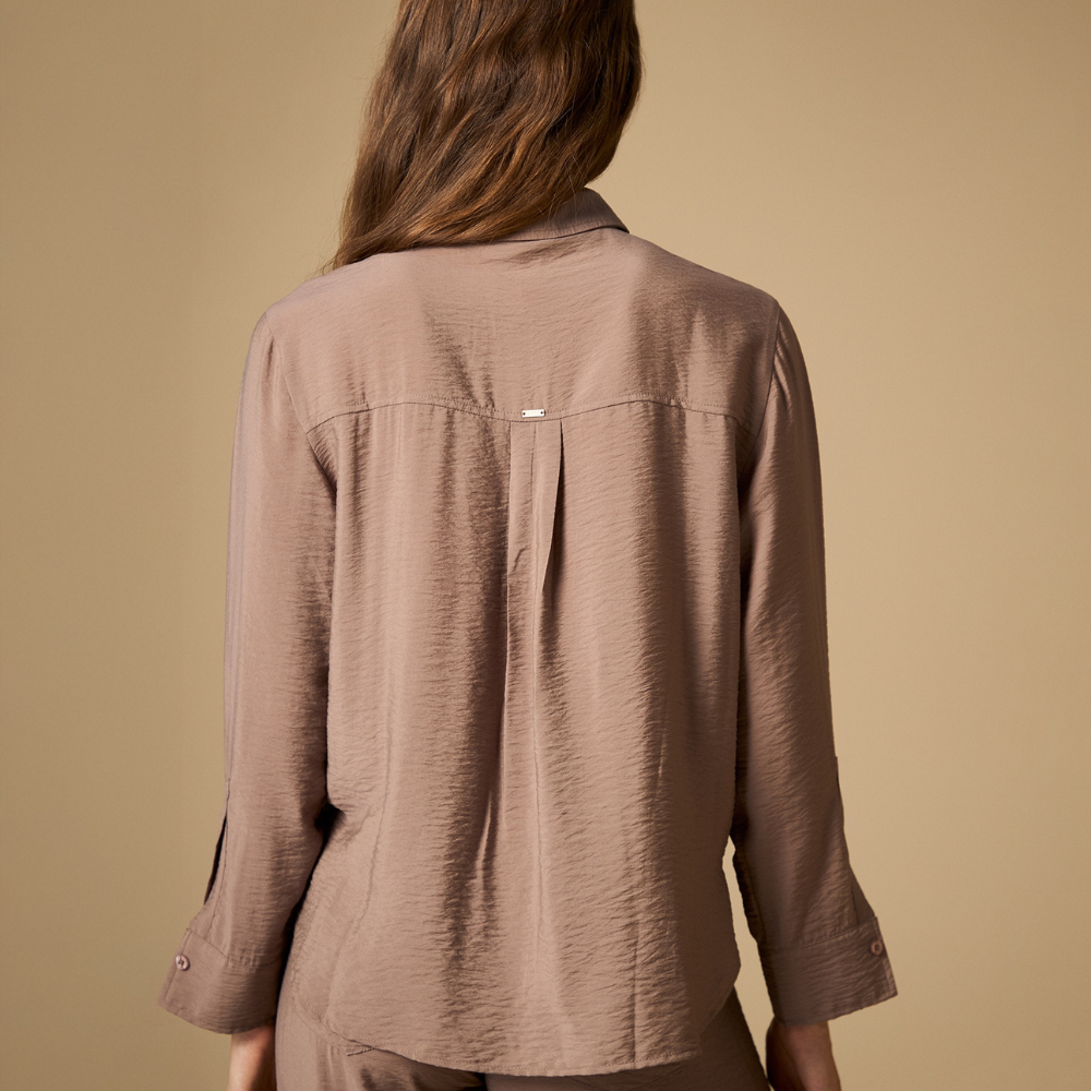 Esprit | Camisa de Satén Texturizado con Botones para Dama