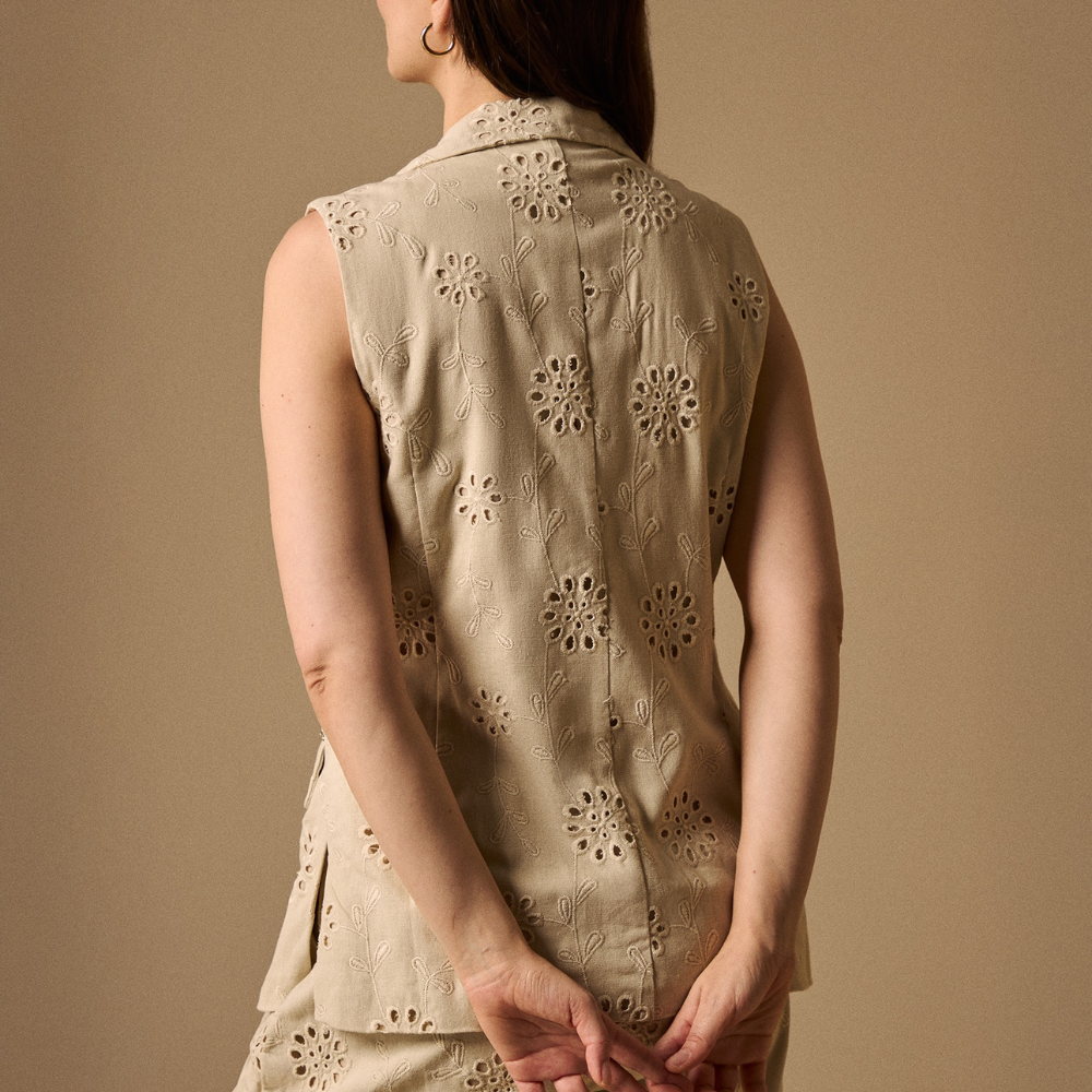 Esprit | Chaleco con Bordados Florales