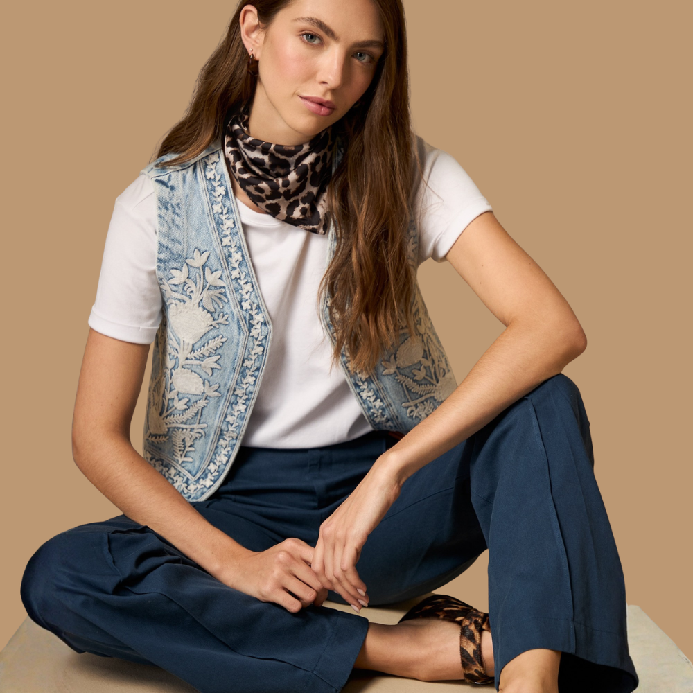Esprit | Pantalón Chino con Nervadura Central para Dama