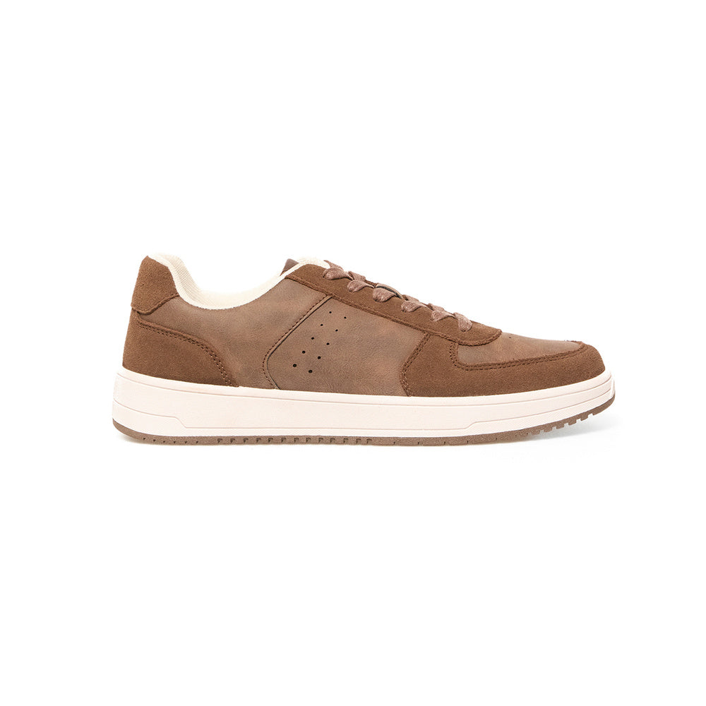 zapatillas casuales efecto piel chocolate