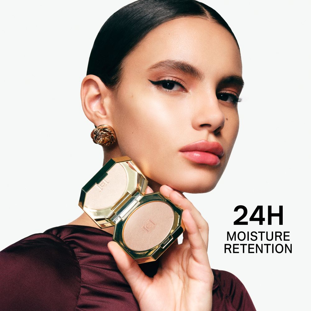 NUDE COUTURE HIGHLIGHTER Mostrar más líneas