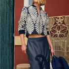 Chaqueta Bomber Galeria bordado botánico navy - vista frontal cremallera puños acanalados bordado marfil