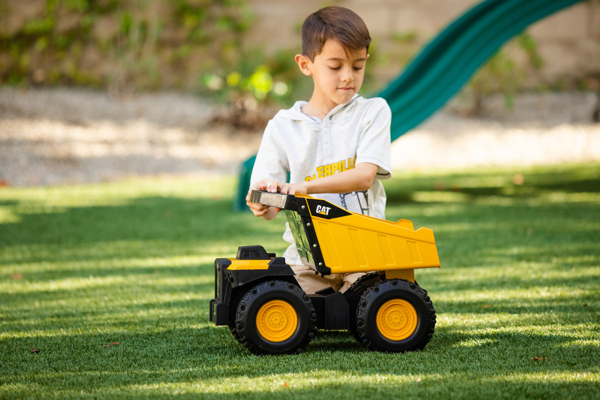 CAT | Camión Volquete Mighty Steel