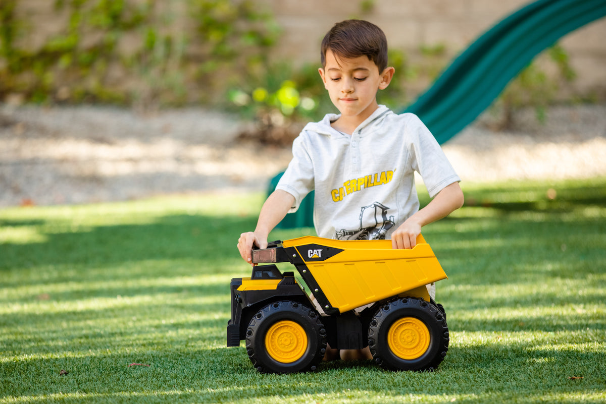 CAT | Camión Volquete Mighty Steel