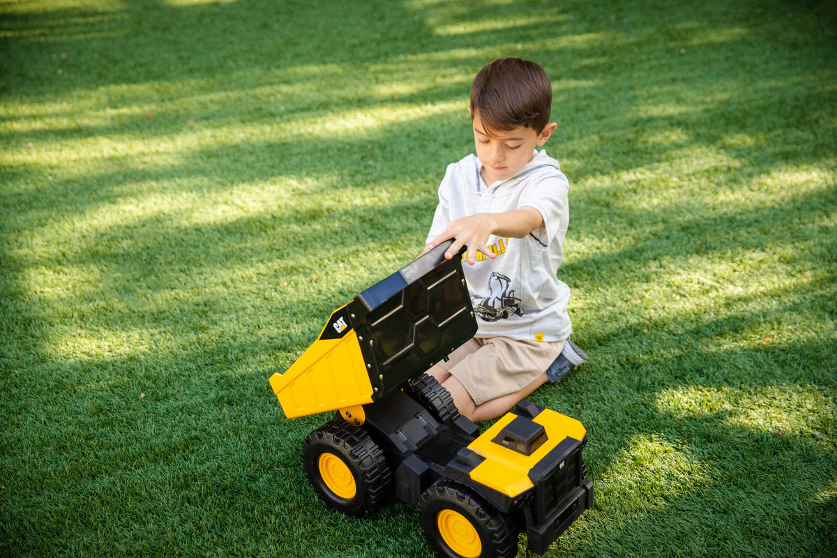 CAT | Camión Volquete Mighty Steel