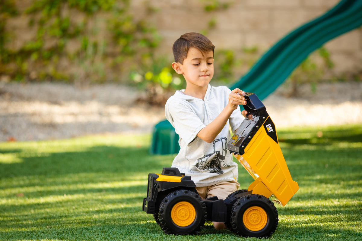 CAT | Camión Volquete Mighty Steel