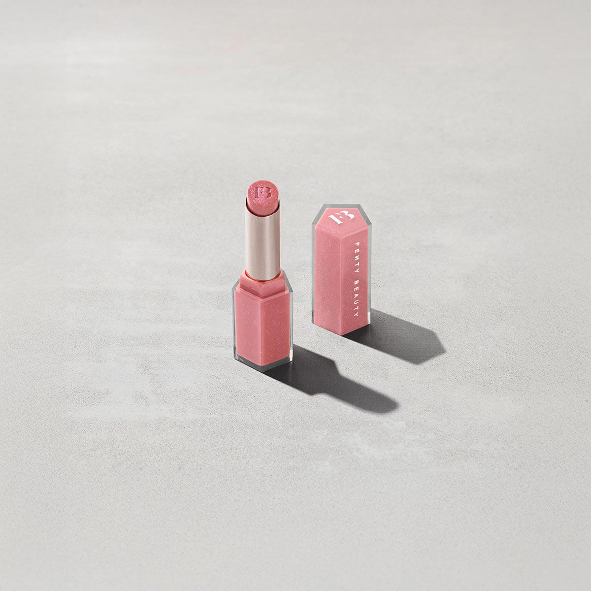 Fenty Beauty | Gloss Bomb Stix High-Shine Gloss Stick (Labial en barra)