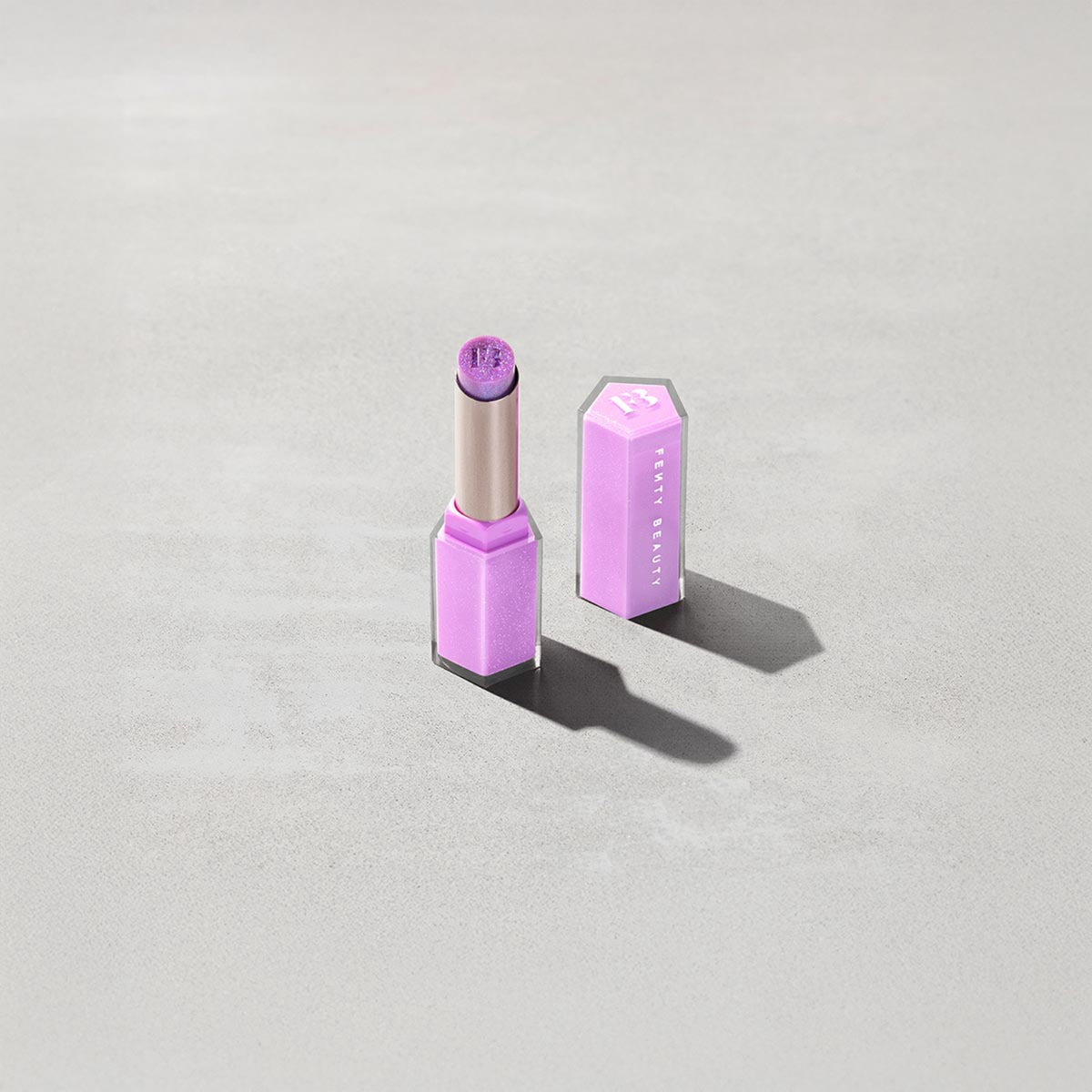 Fenty Beauty | Gloss Bomb Stix High-Shine Gloss Stick (Labial en barra)