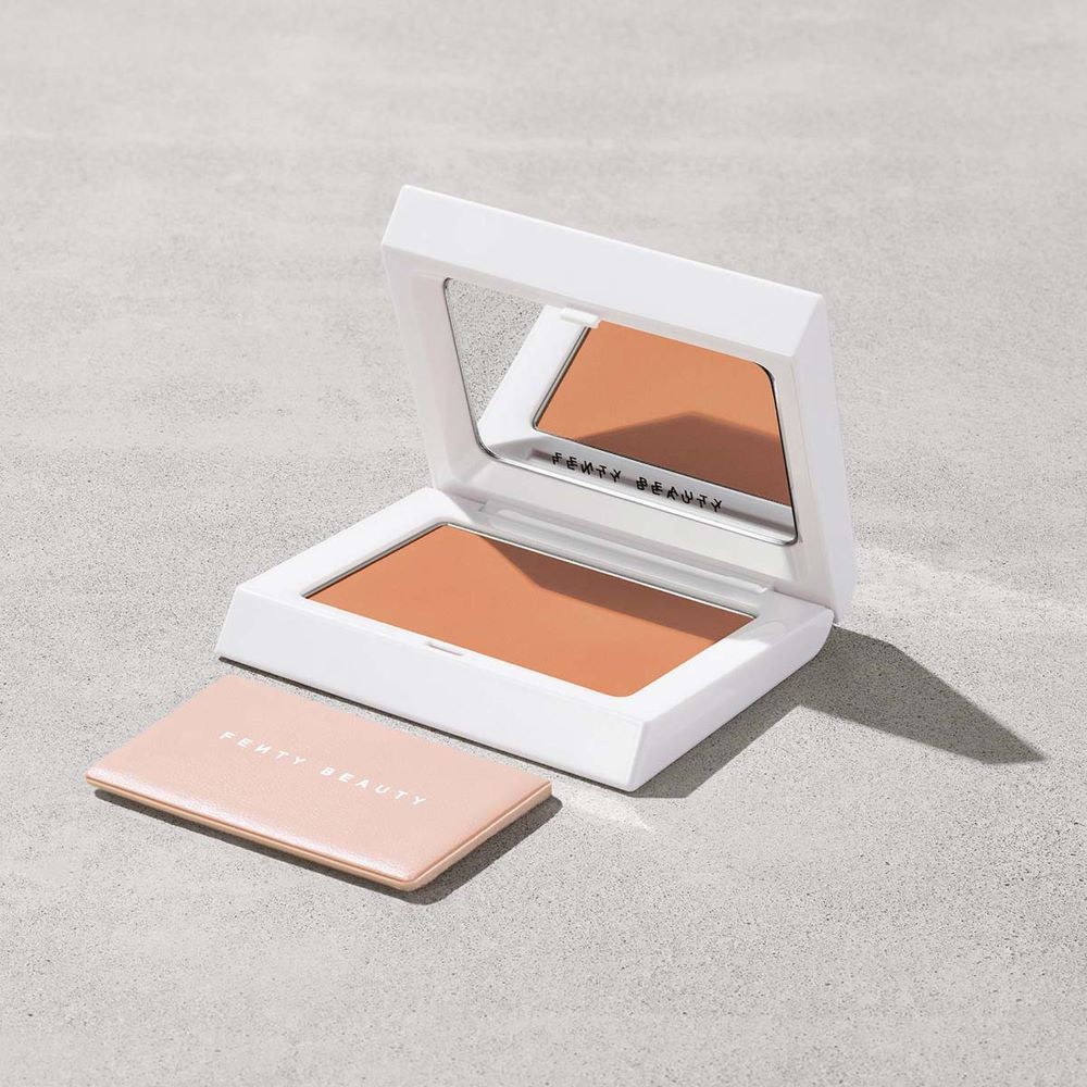 polvo iluminador Fenty Beauty