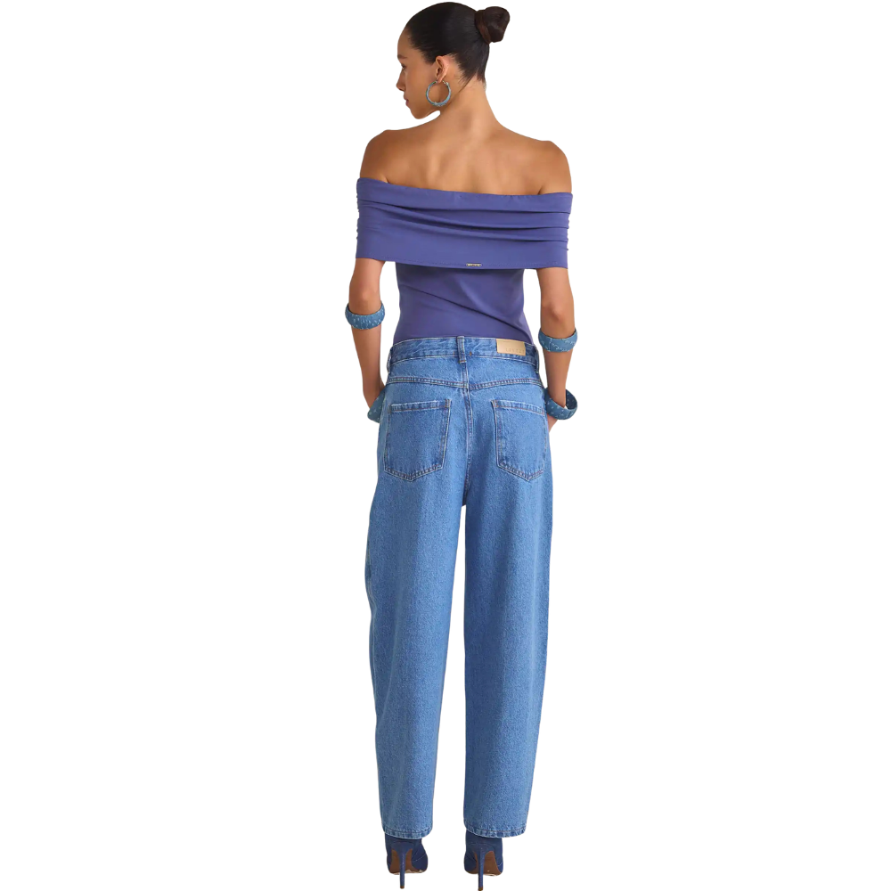 Linzzi | Blusa de Hombros Descubiertos en Punto de Poliamida Delicada