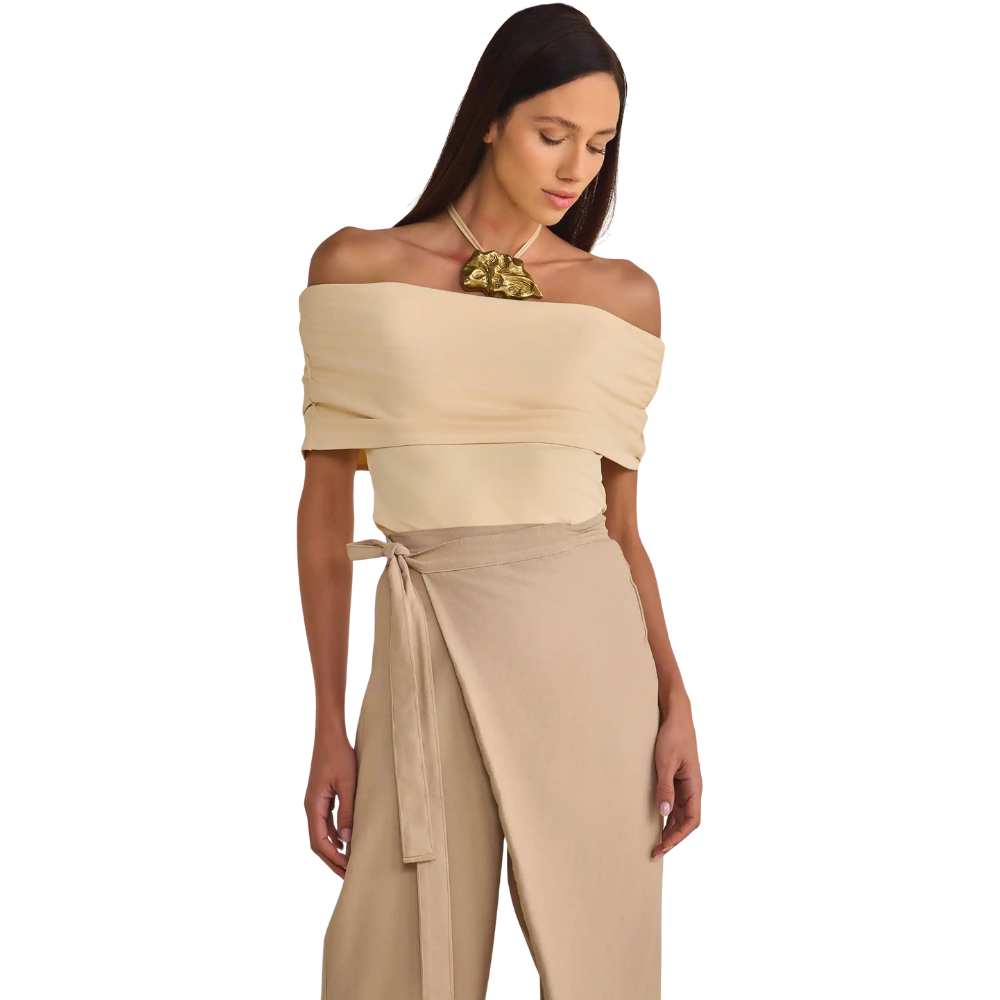 Linzzi | Blusa de Hombros Descubiertos en Punto de Poliamida Delicada