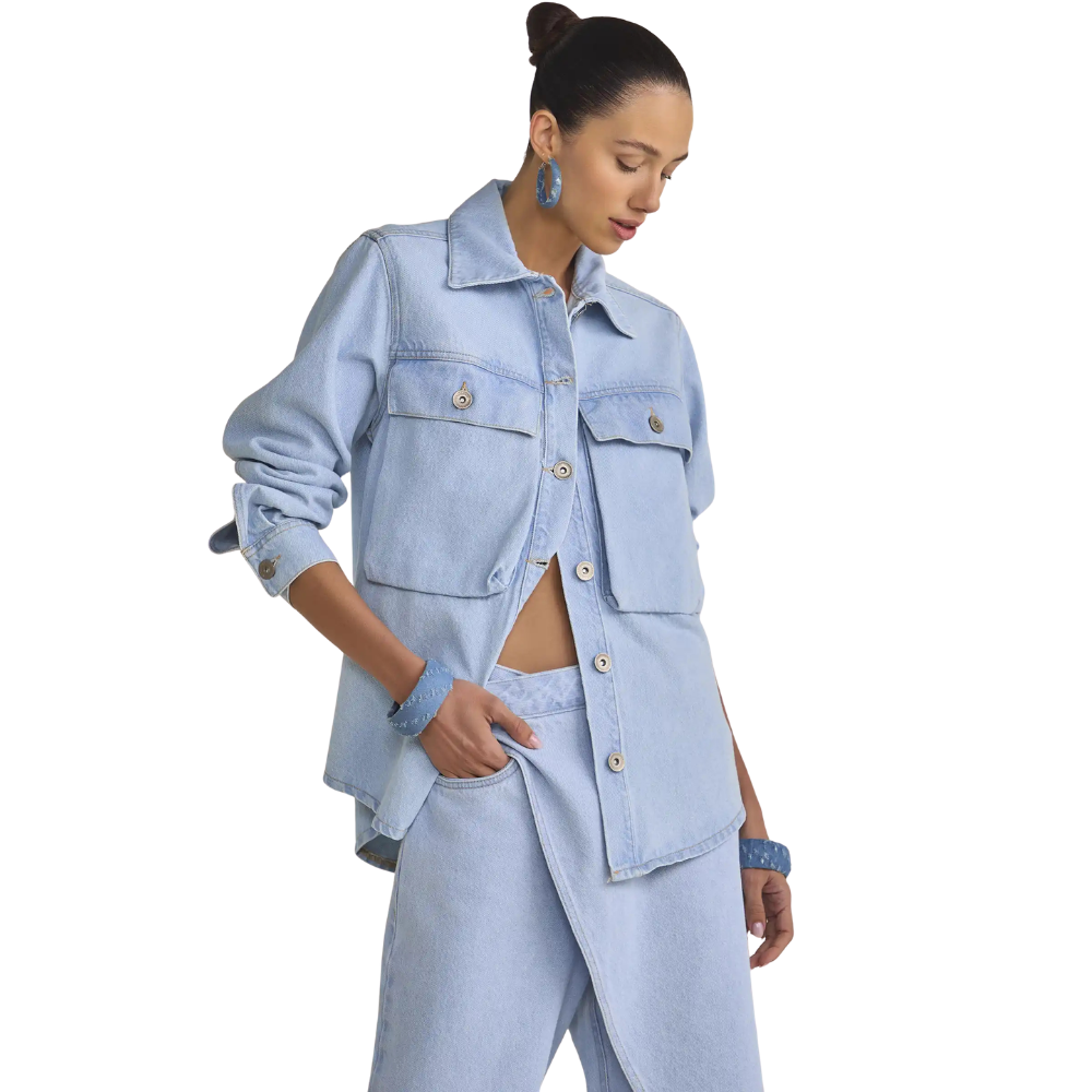 Linzzi | Camisa Denim de Silueta Relajada con Bolsillos Utilitarios para Dama