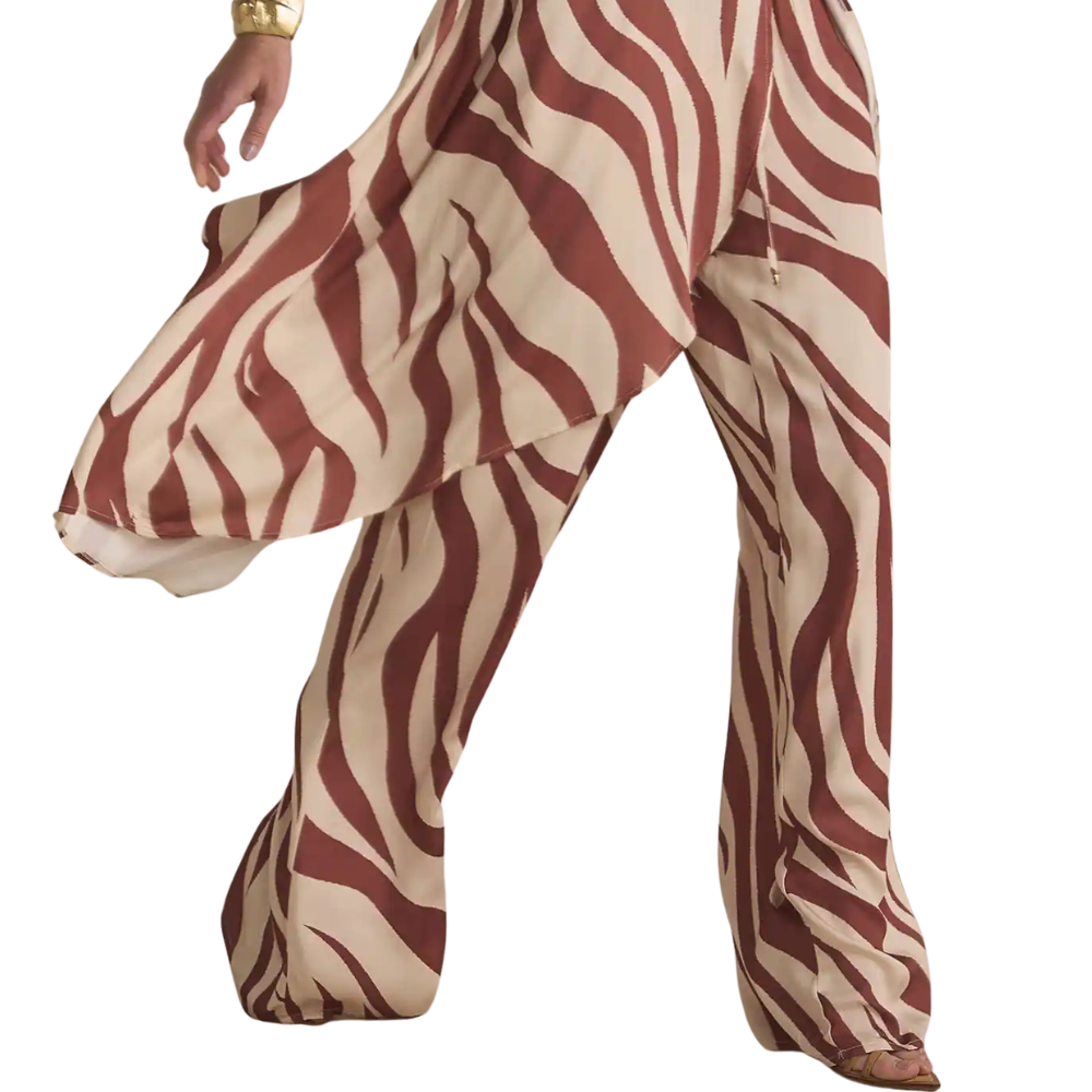 Linzzi | Pantalones en Crepé Satinado Digital para Dama