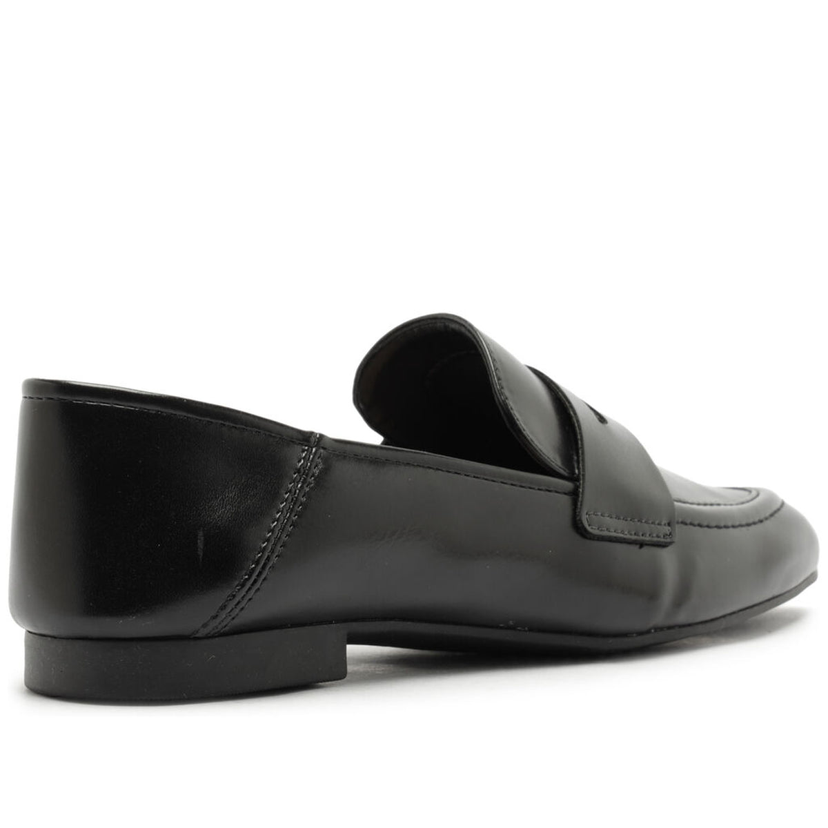 Arezzo | Mocasín clásico de acabado brillante - Negro