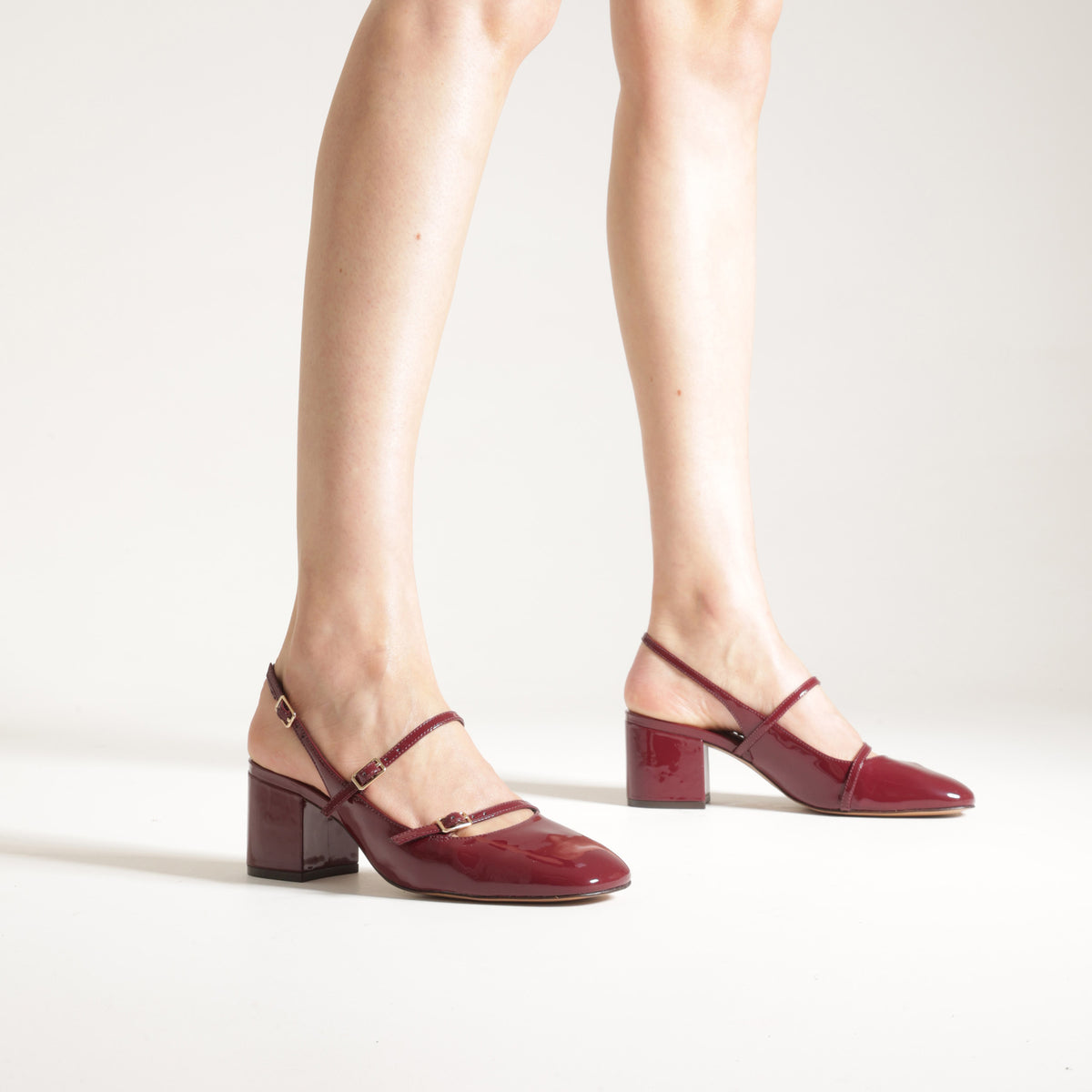 Arezzo | Slingback de charol con tiras y tacón bloque - Rubí