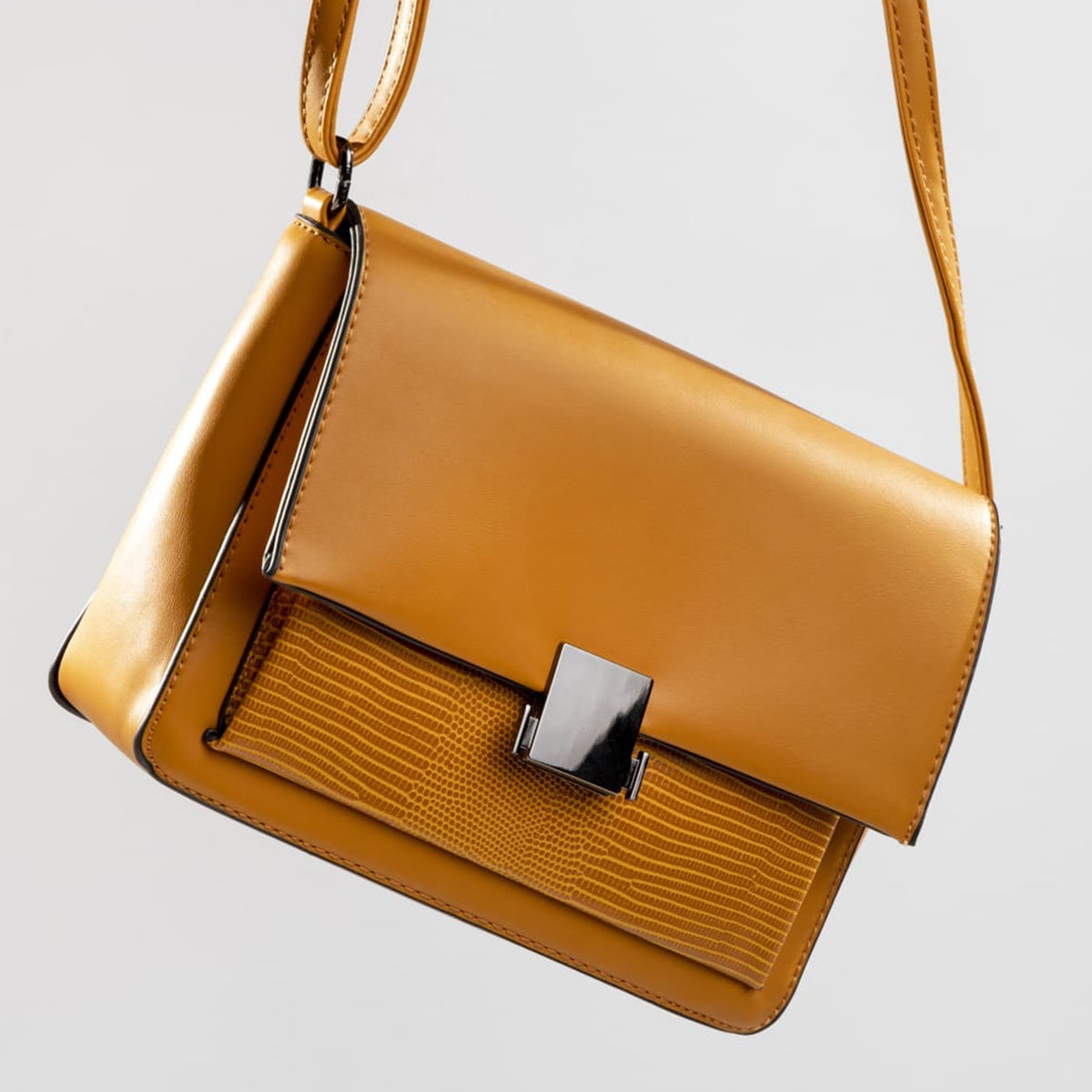 Las mejores ofertas en Mini Louis Vuitton Alma Exterior de Cuero Bolsas y  bolsos para Mujer