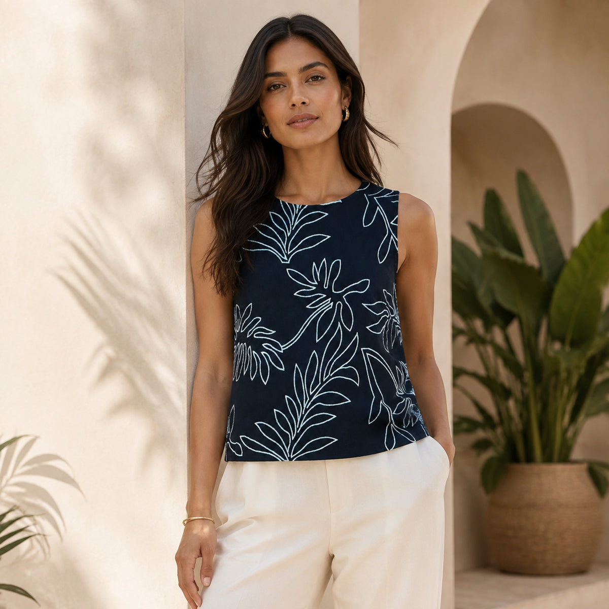 Olea | Blusa sin Mangas con Estampado Botánico para Dama