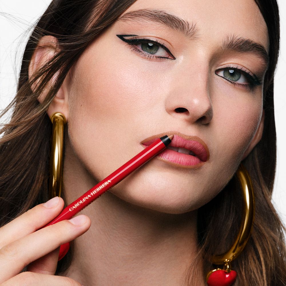 Carolina Herrera | Fabulous Kiss Lip Line