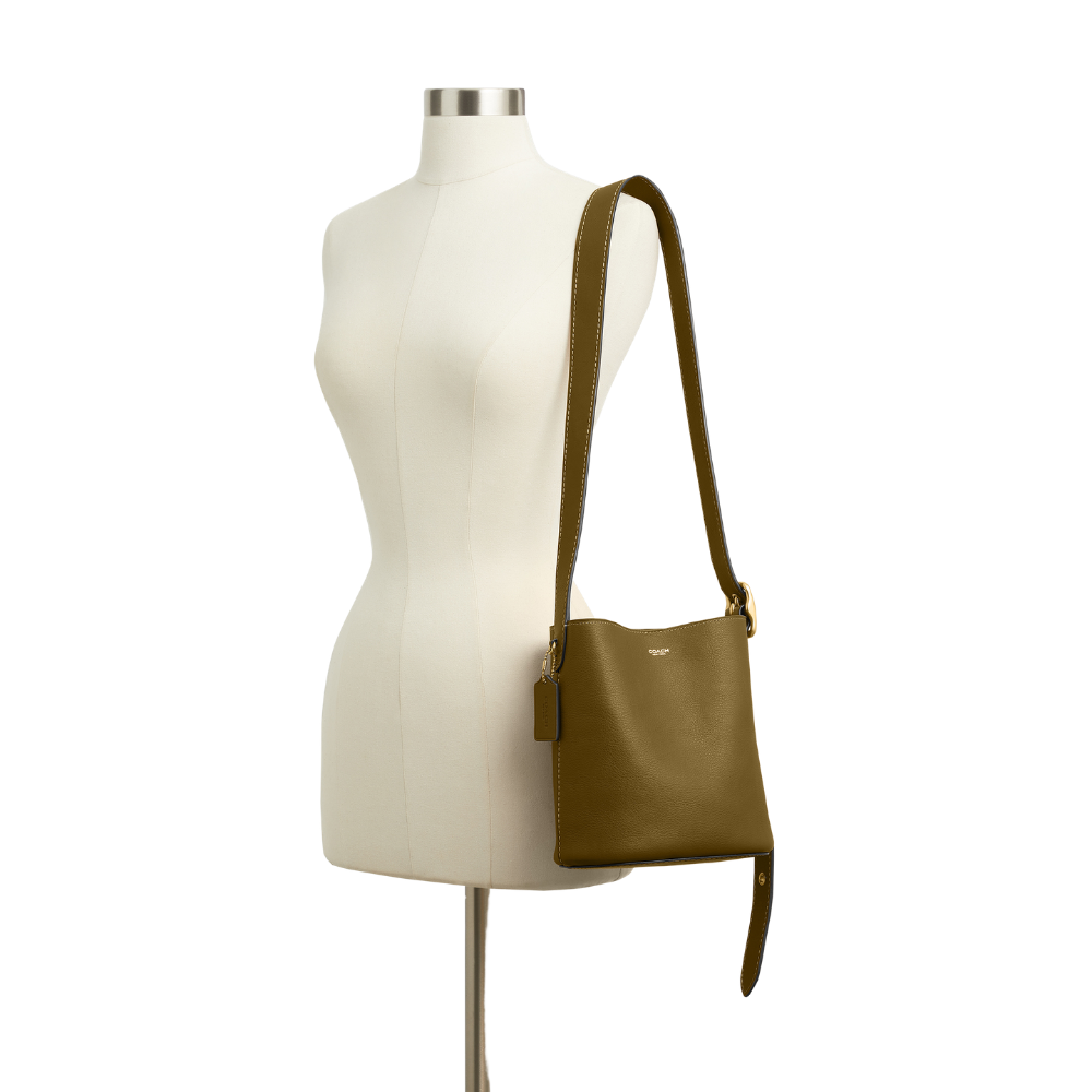 Coach | Bolso tipo cubo Bleecker de piel con veteado natural 21