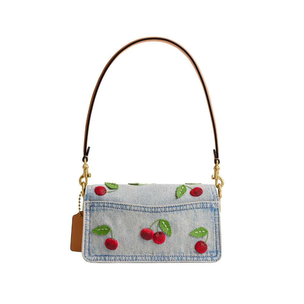 Bolso Tabby Denim Bordado Cerezas Coach 20 - herrajes icónicos Coach
