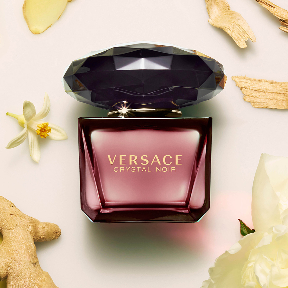 Versace Crystal Noir Eau De Parfum