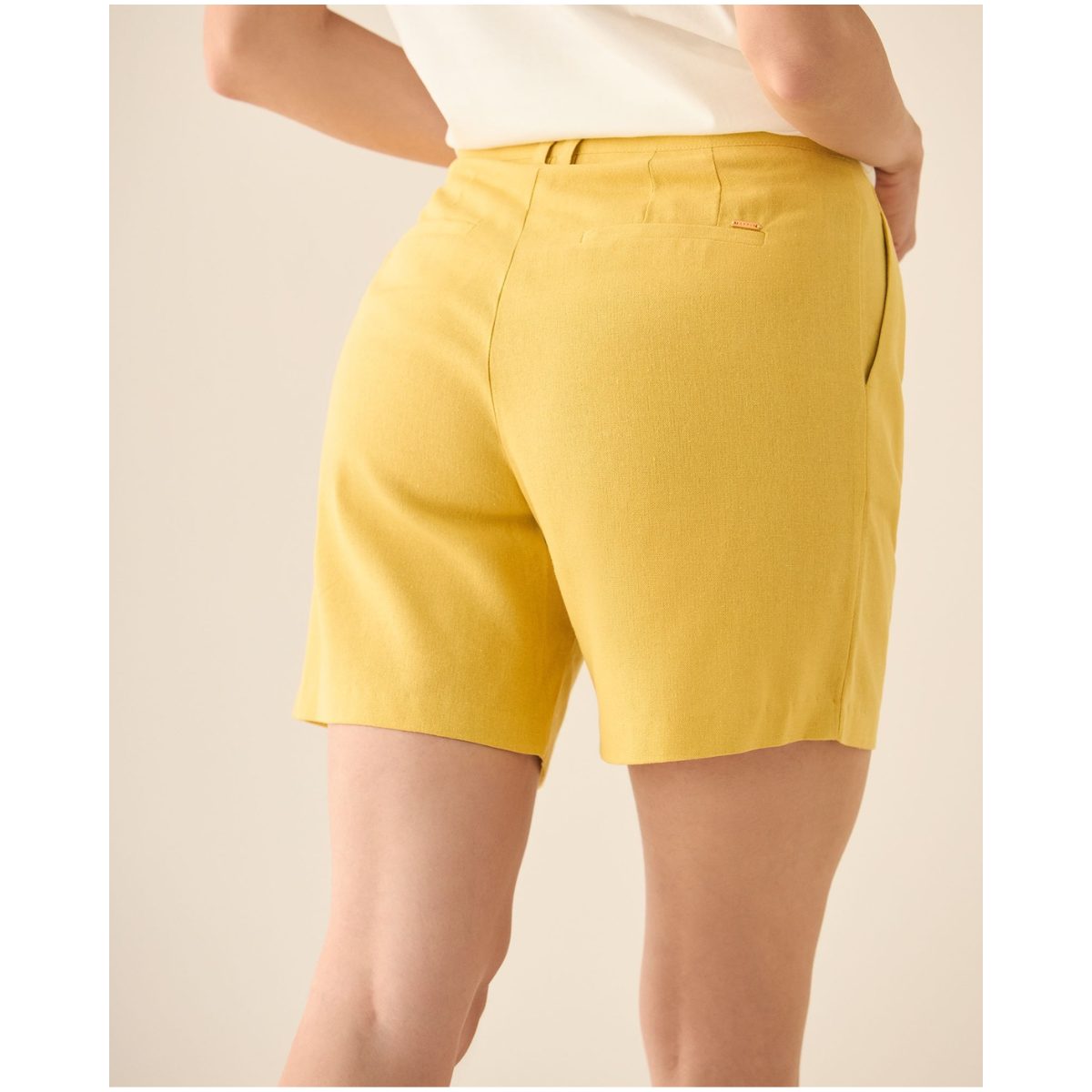 Esprit | Bermuda con Bolsillos en Ribete en Posterior para Mujer
