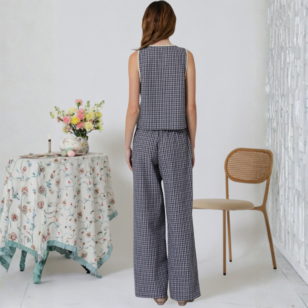 Conjunto de Chaleco a Cuadros y Pantalón para Dama