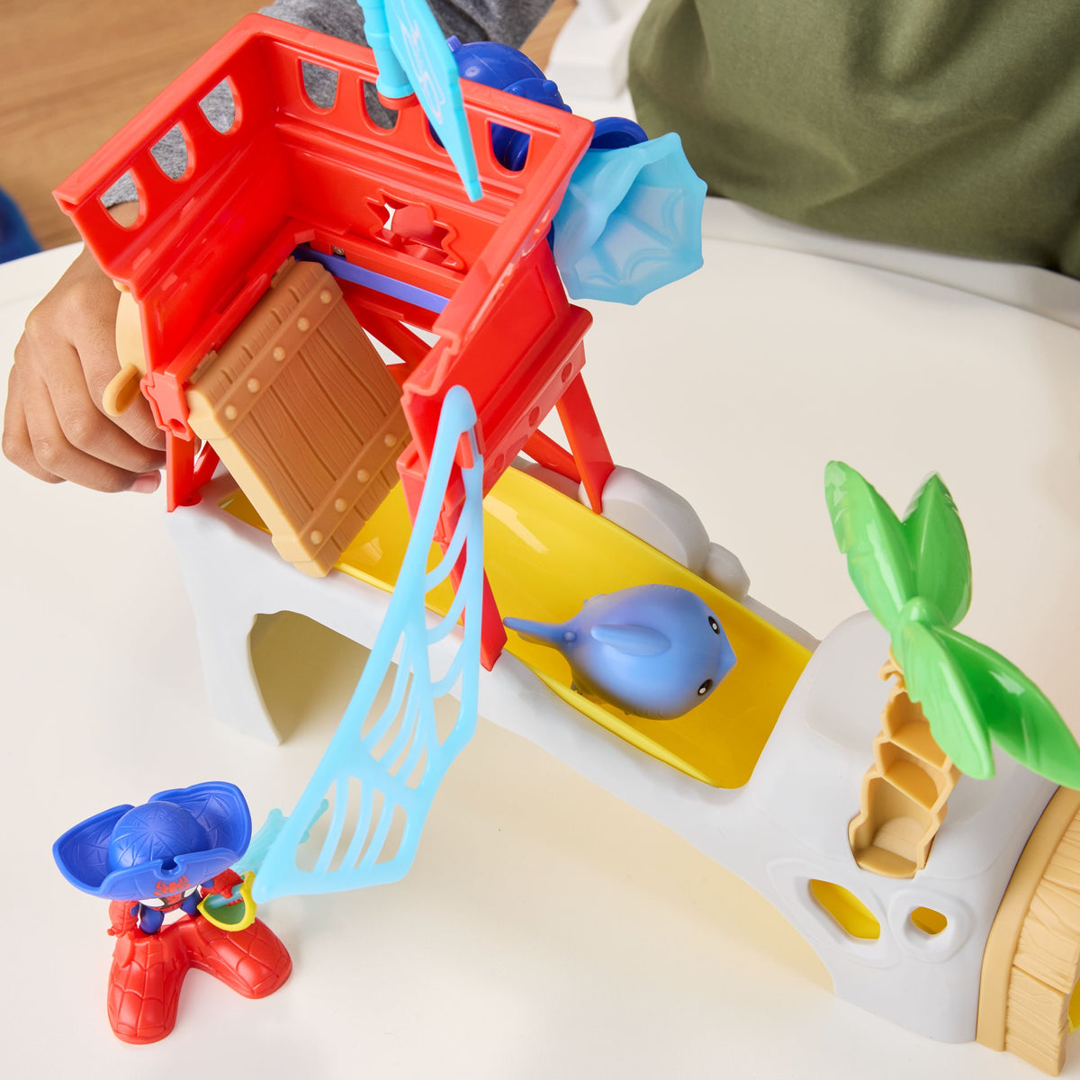Marvel Spidey and his Amazing Friends Toys Water Webs Spidey Island