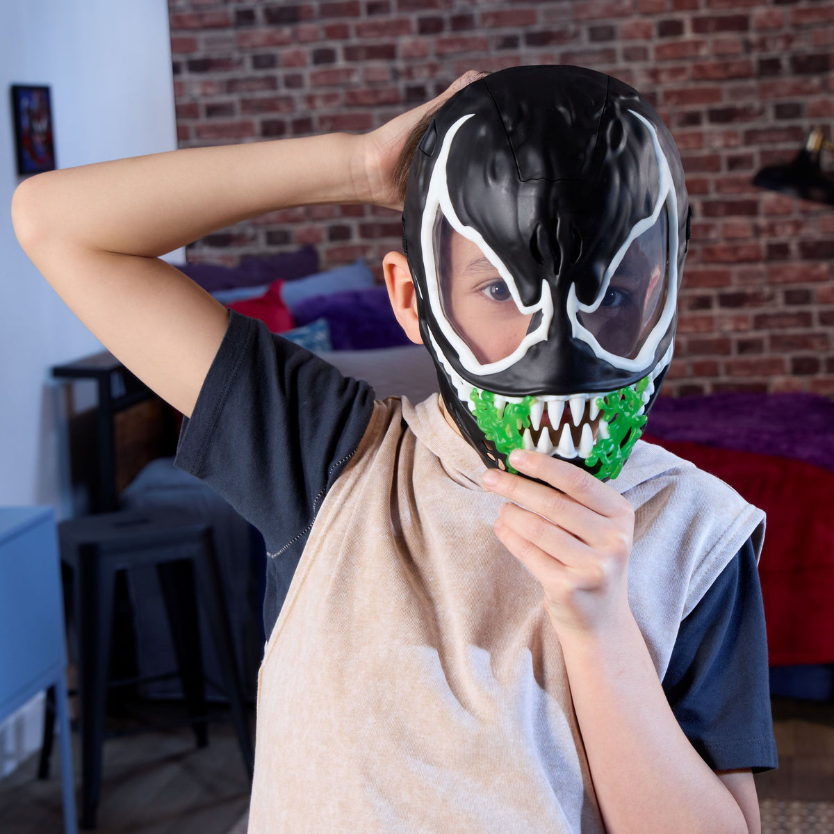 Marvel Spider-Man VenomVersus Venom Glow In The Dark Mask