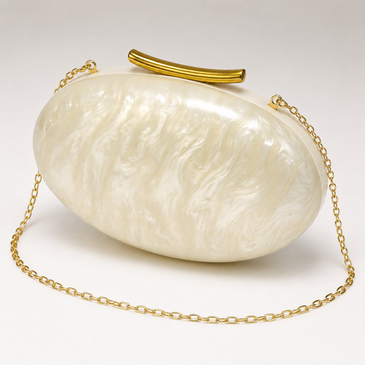 OLEA | Clutch Ovalado Efecto Nácar Blanco