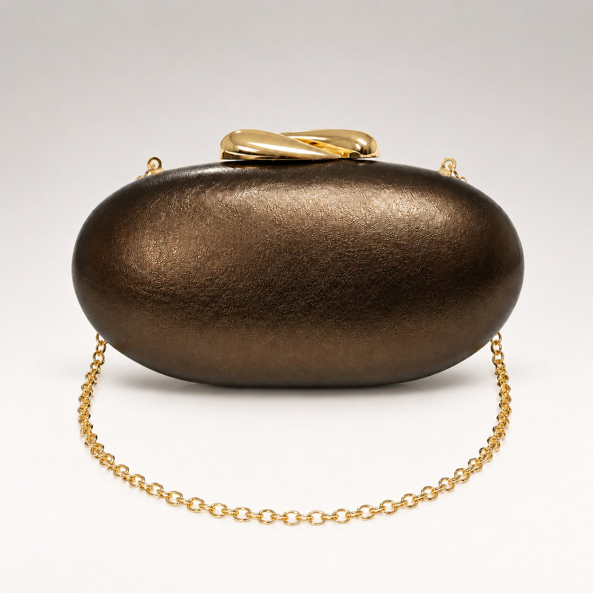 OLEA | Clutch Ovalado Metalizado Marrón