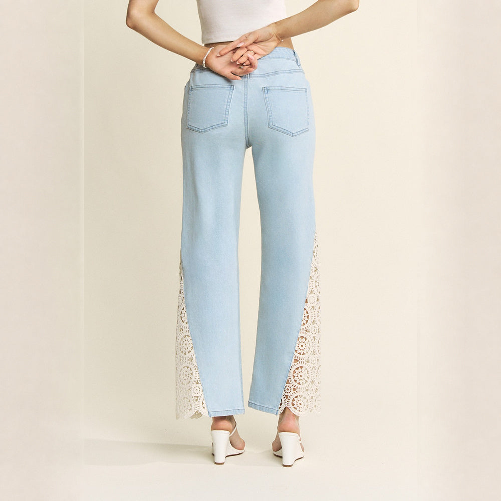 Pantalón Flare de Denim con Encaje de Crochet Lateral para Dama