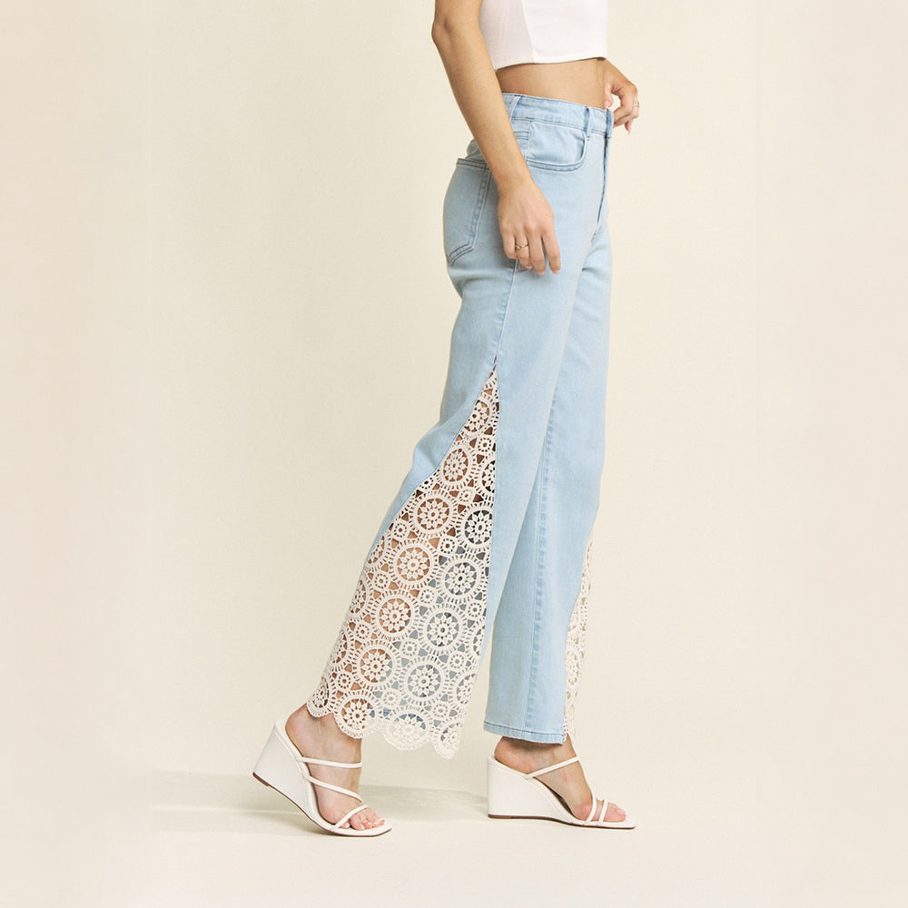 Pantalón Flare de Denim con Encaje de Crochet Lateral para Dama
