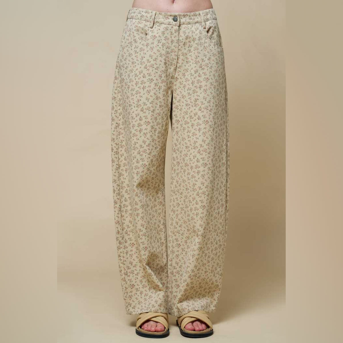 Pantalón Barrel Bordado para Dama
