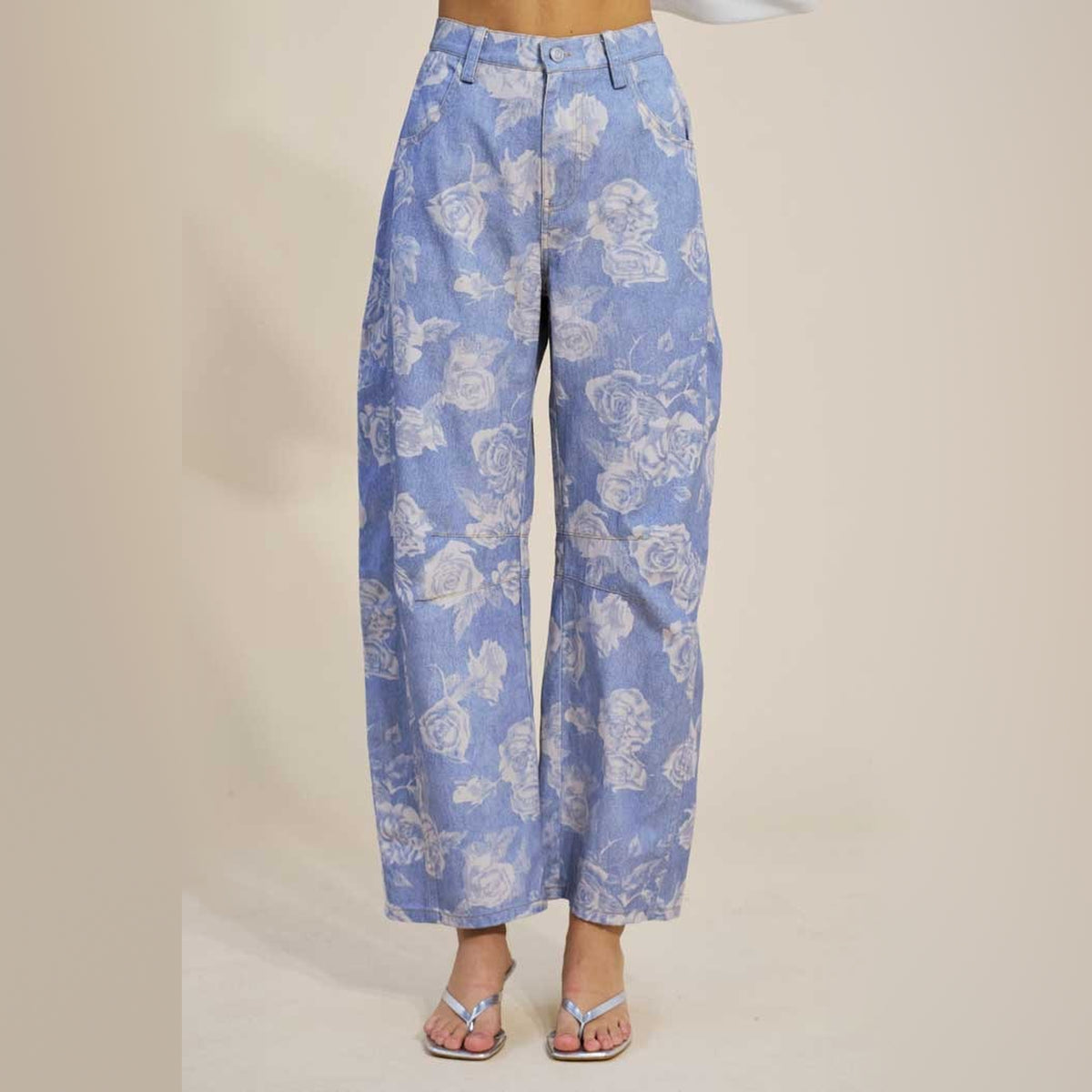 Pantalón Barrel de Denim Floral para Dama
