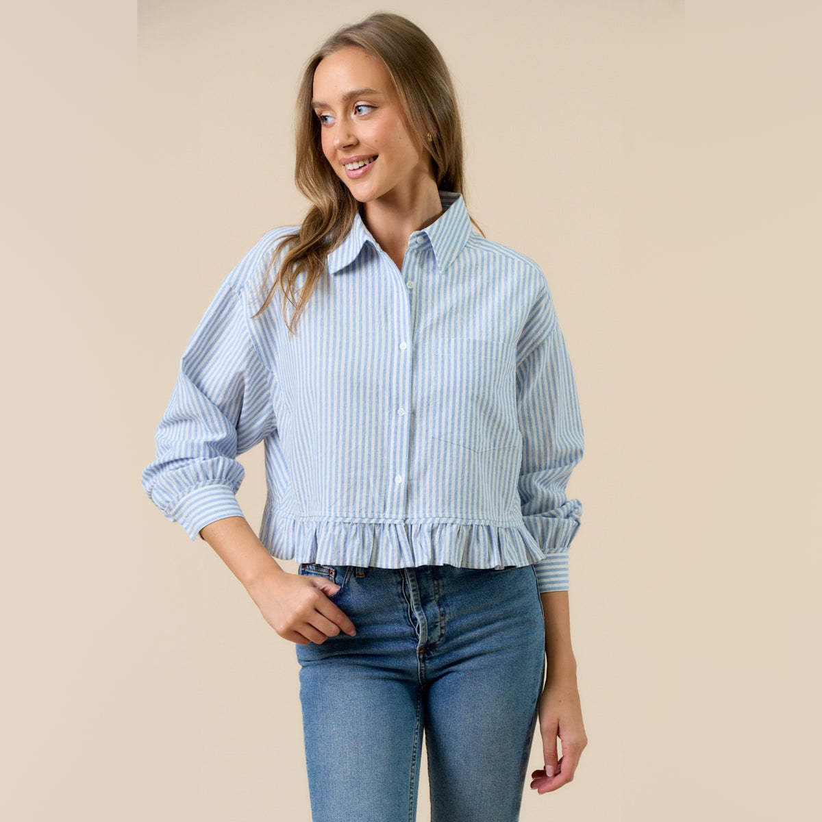 Camisa de Rayas con Botones y Bajo de Volantes para Dama
