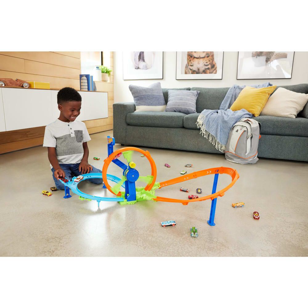 Hot Wheels | Rapid Launch & Loop