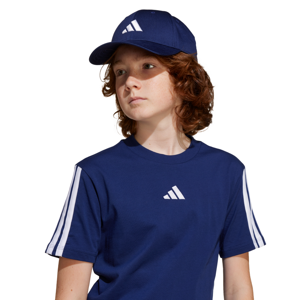Adidas | Una Gorra De Béisbol Deportiva Clásica