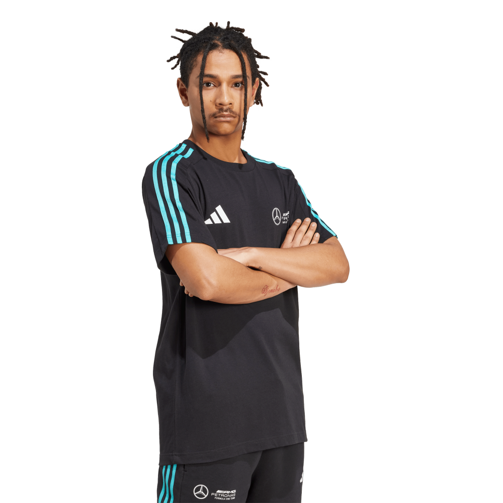 Adidas | Una Playera Estampada  Del Equipo Mercedes