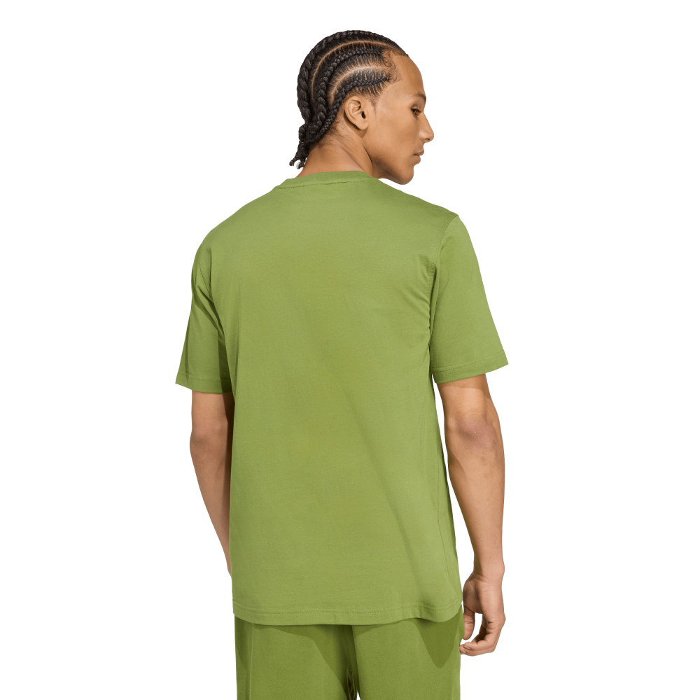 Adidas | Una Playera  Suave Que Destaca El Logo Del Trifolio