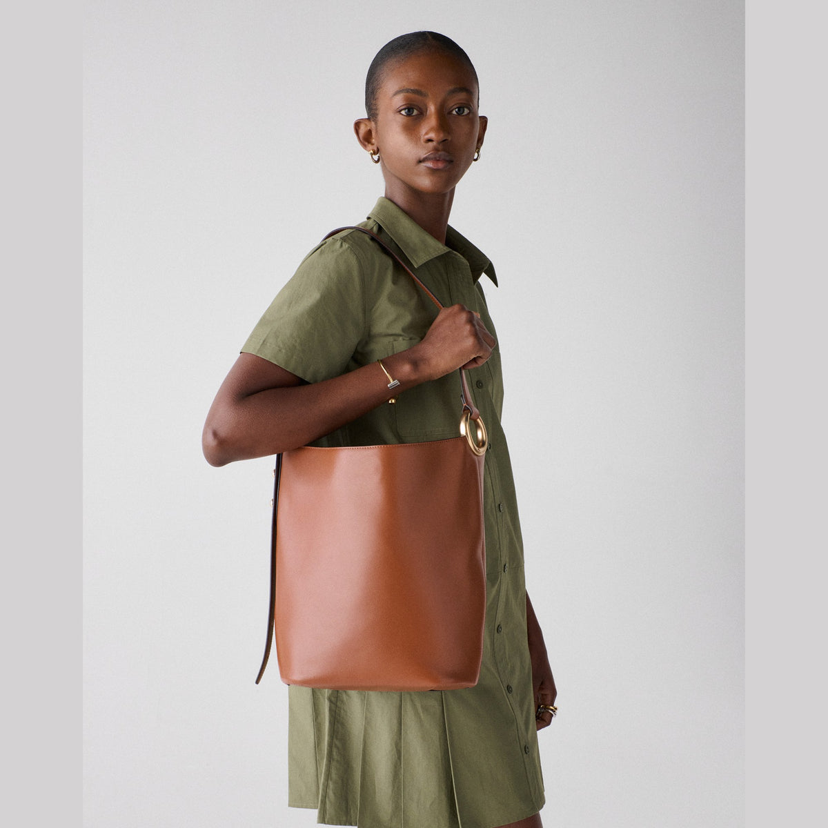 Kate Spade | Bolso Bucket Halo de Cuero