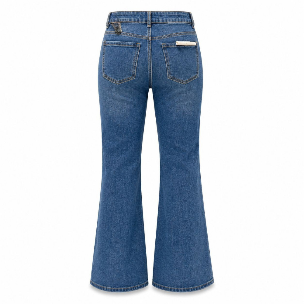 Olea | Jeans Flare de Tiro Medio con Acabado Clásico para Dama