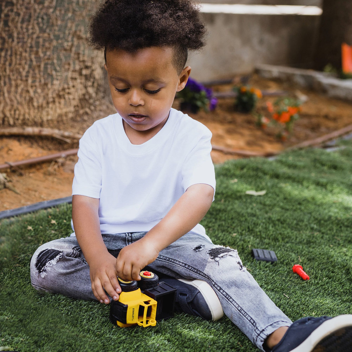 Stanley | Set Camiones de Construcción Desarmables con Taladro Stanley Jr.